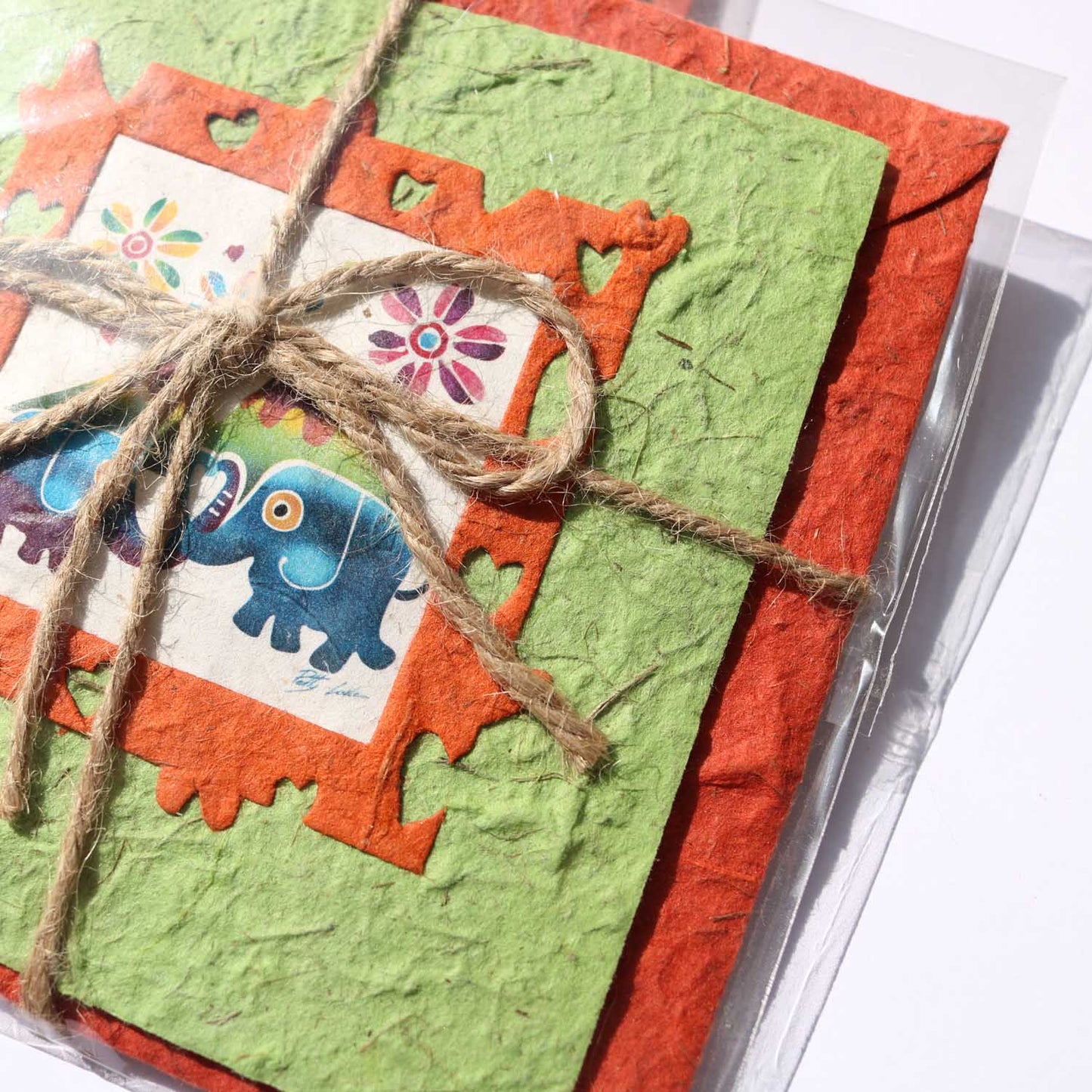 チェンマイ 象のうんちから作られたグリーティングカード