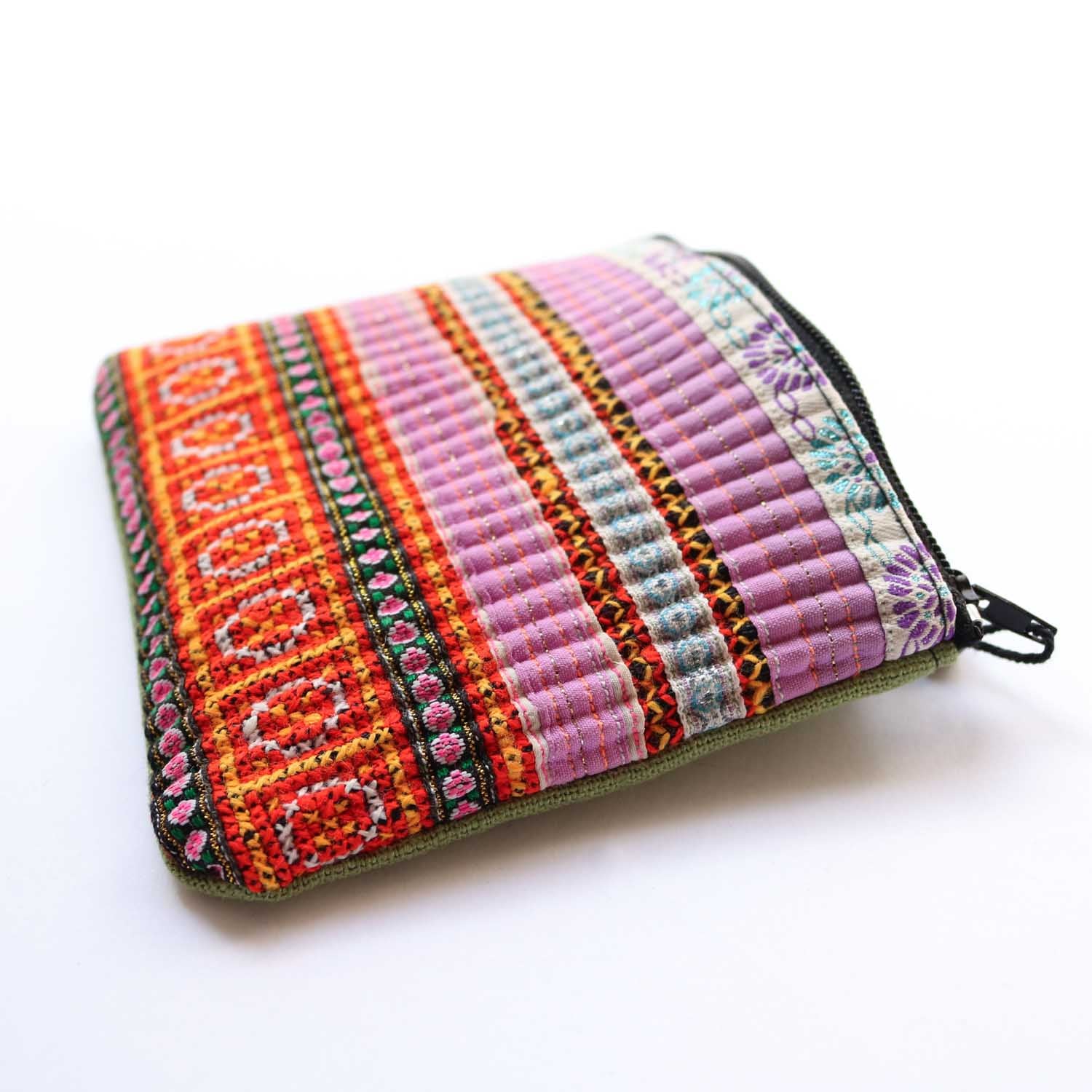 モン族 刺繍 ポーチ｜タイ・チェンマイ直輸入 ハンドメイド 民族柄