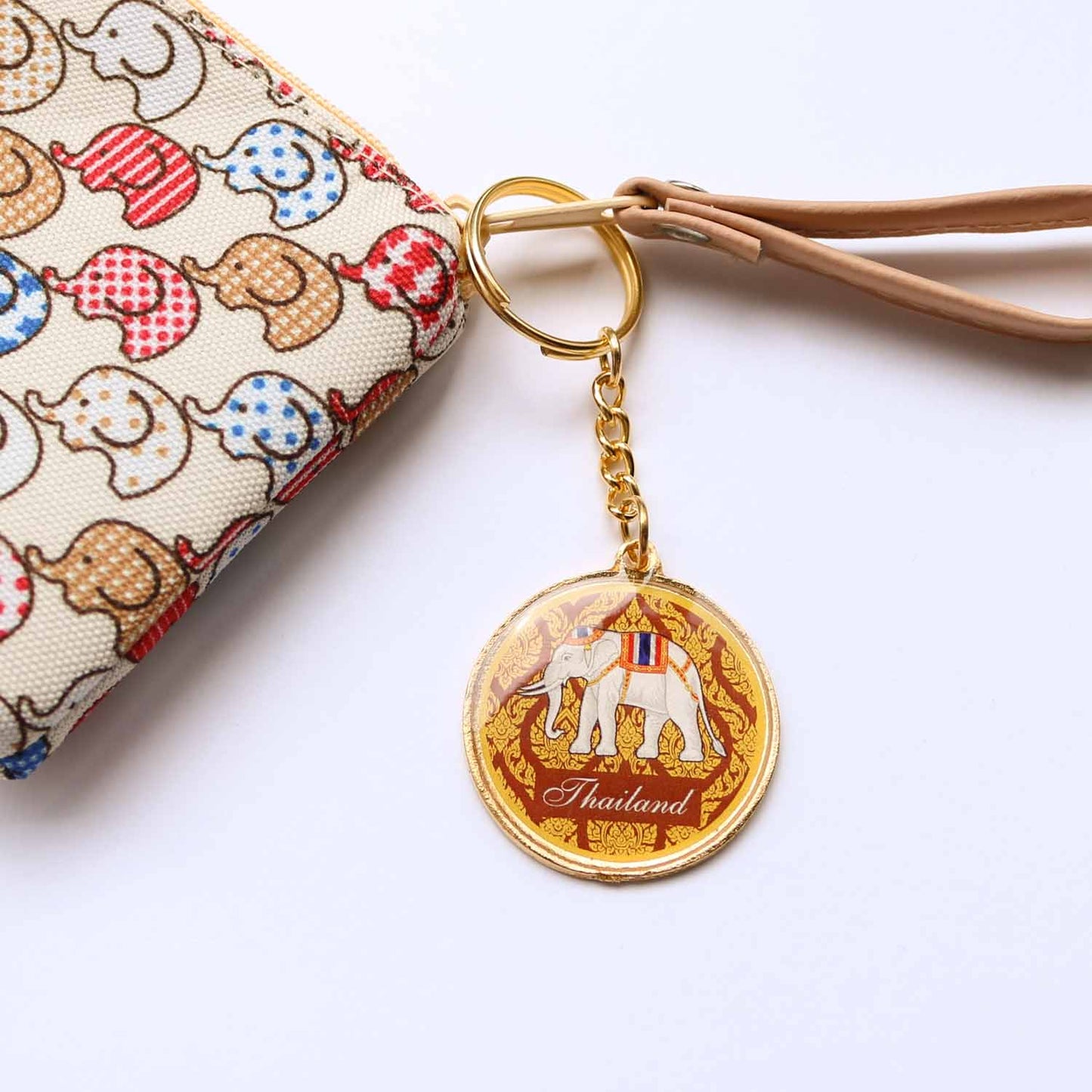 幸運の象モチーフ メダル風メタルキーホルダー