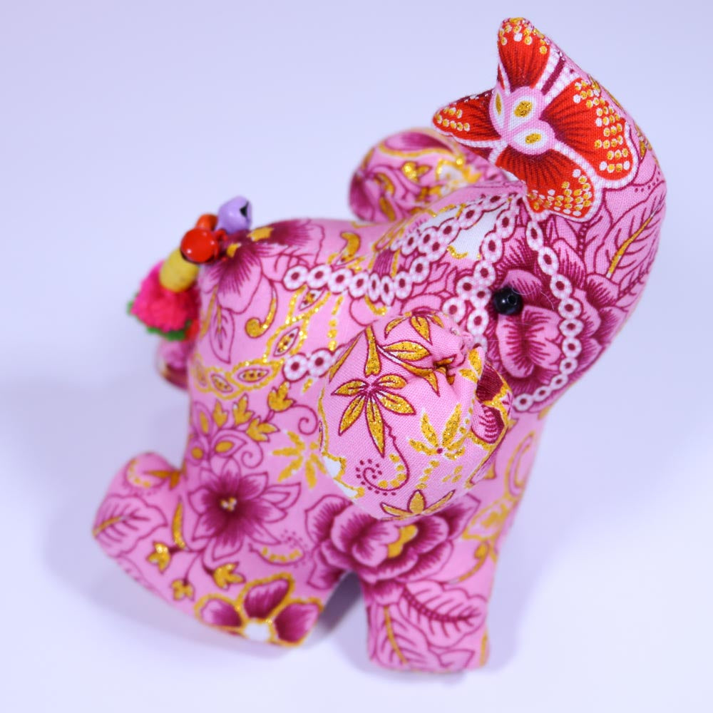 水浴びをする子ゾウ　ゾウ　ぞう　ぬいぐるみ　ドイツ　ヴィンテージ 水浴びをする子ゾウ ゾウ ぞう ぬいぐるみ ドイツ ヴィンテージ