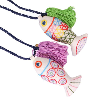 モン族 魚の手刺繍チャーム